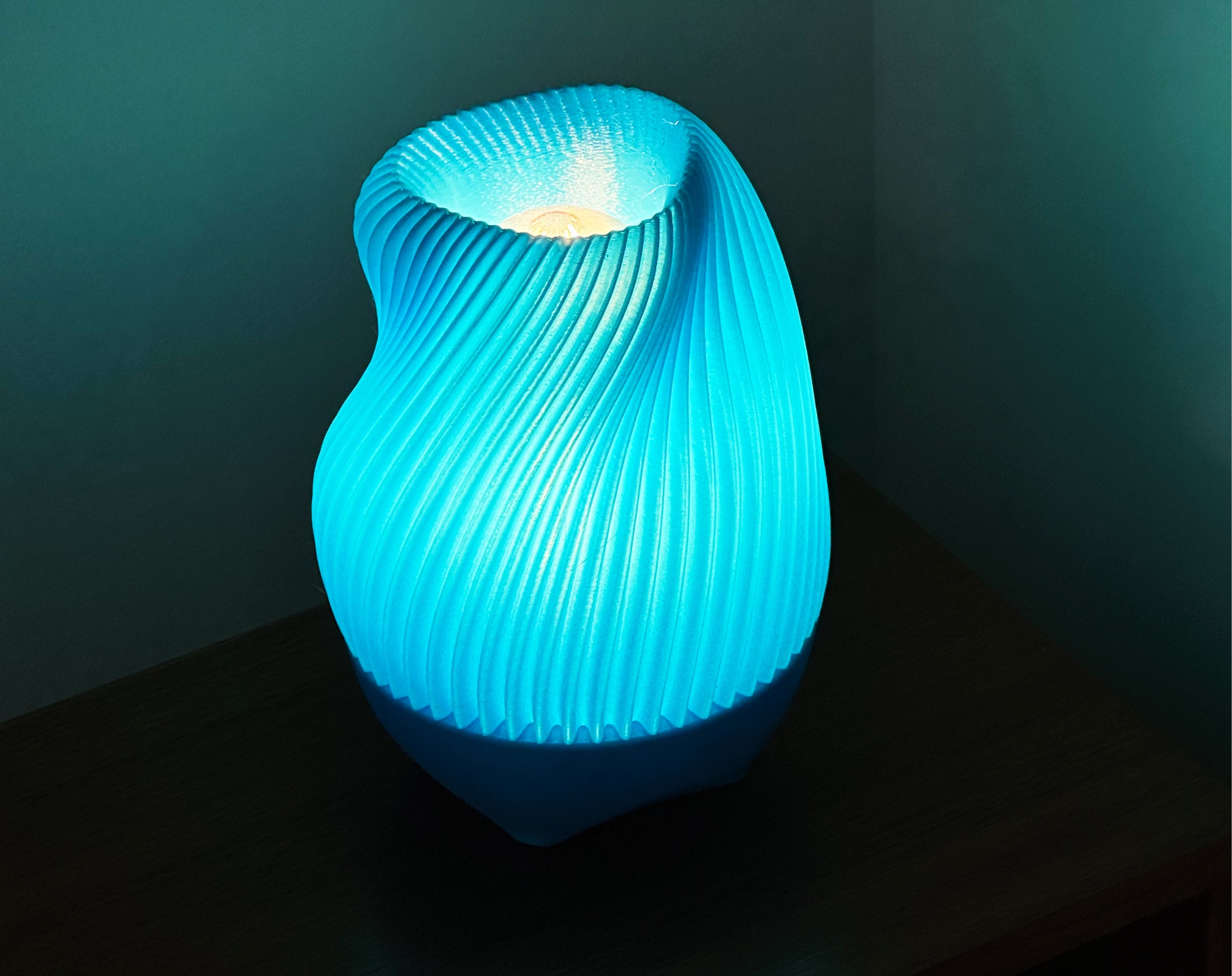 Tama Lamp